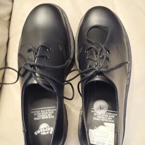 NEW Dr. Martens Woman Shoes - Absolutely the Best Price NEW – size 7